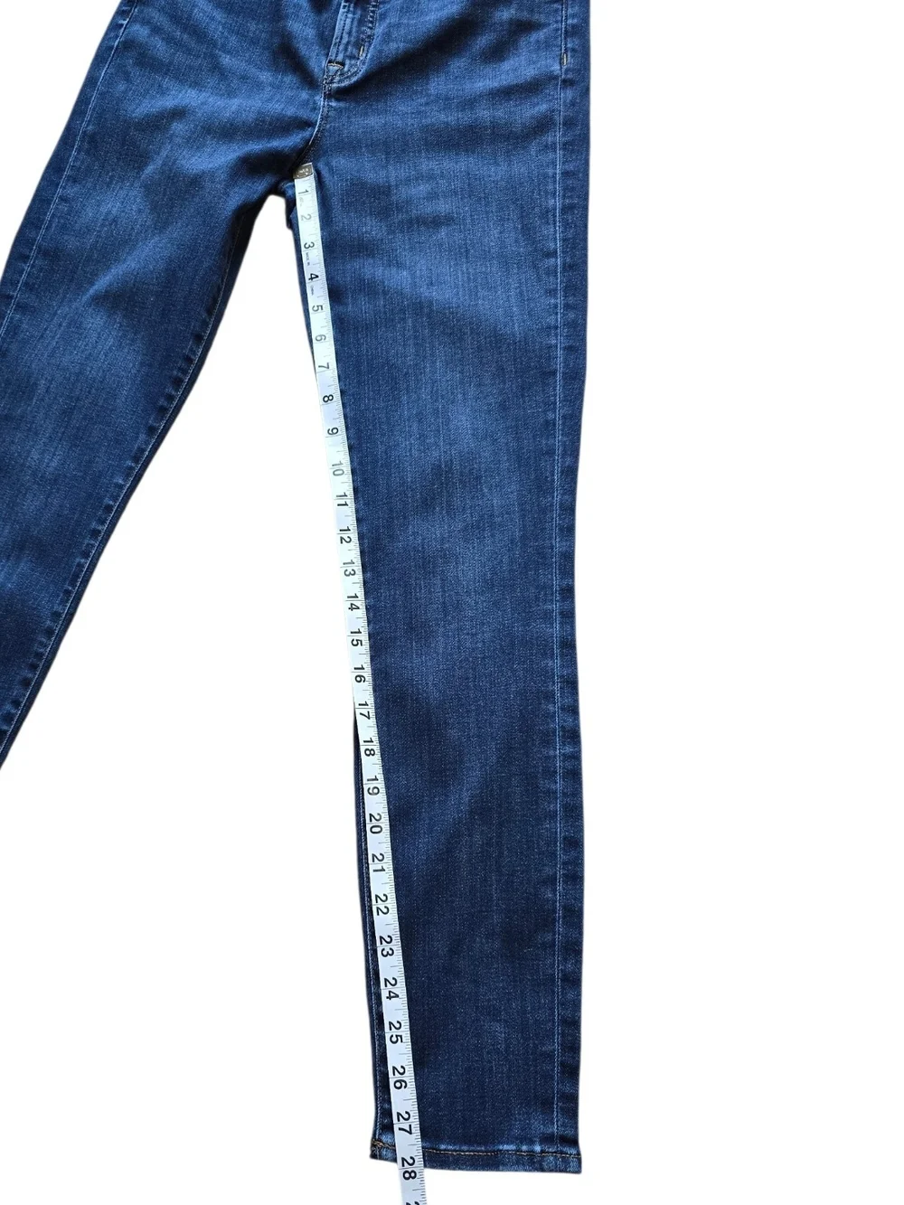 J. Crew‎ 9